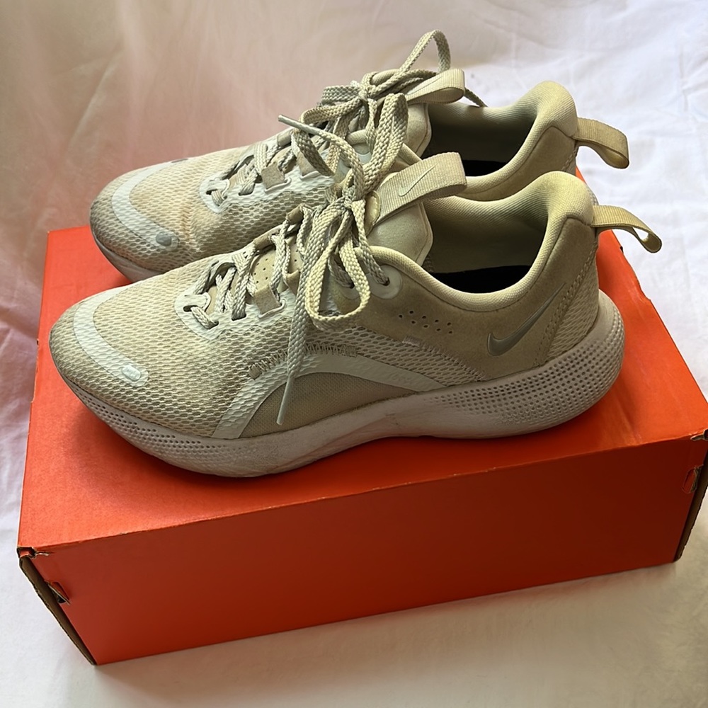 Nike React Escape Run 2